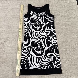 AB Studio Size 4 White and Black Swirl Shift Dress. 36” Length